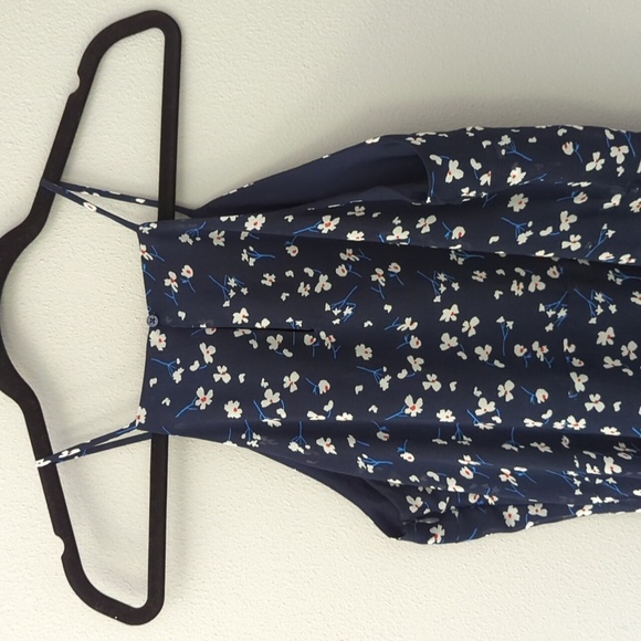 Banana Republic cocktail dress. Women's size 4. Navy floral dress. - Picture 6 of 8